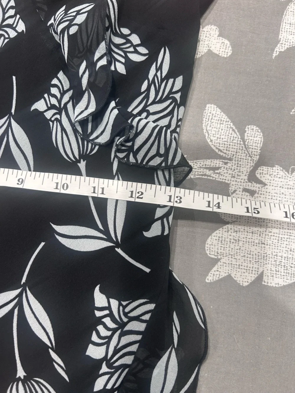🖤”The Limited” 100% Silk Black & White Floral (Tulips) Hi/Lo Sheer Ruffle Dress🤍 - Picture 10 of 14